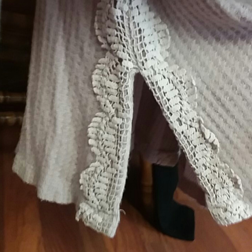Top - Picture 3 of 3